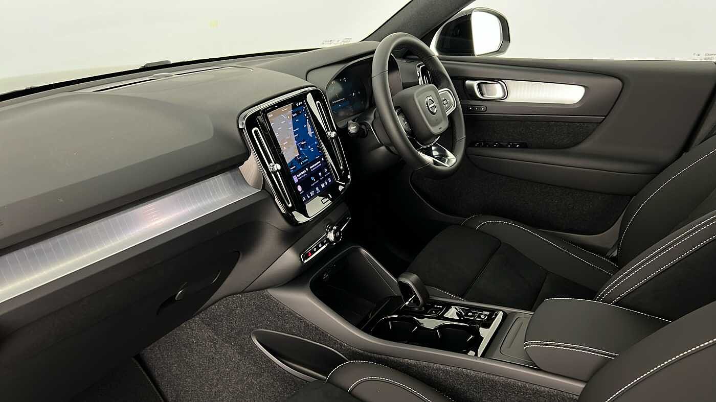Used Volvo XC40 2025 for sale - 76780318: Photo 18