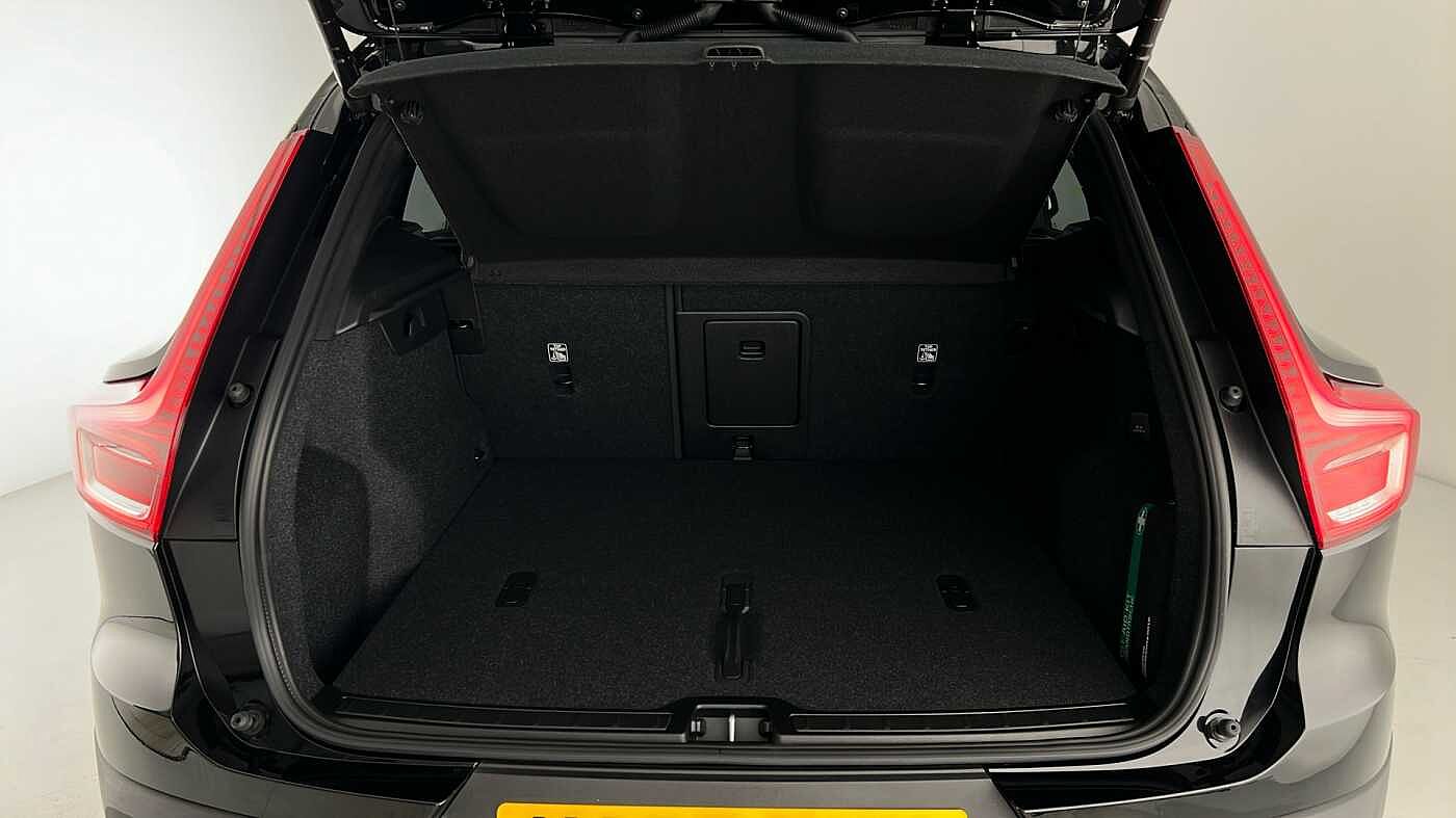 Used Volvo XC40 2025 for sale - 76780318: Photo 19