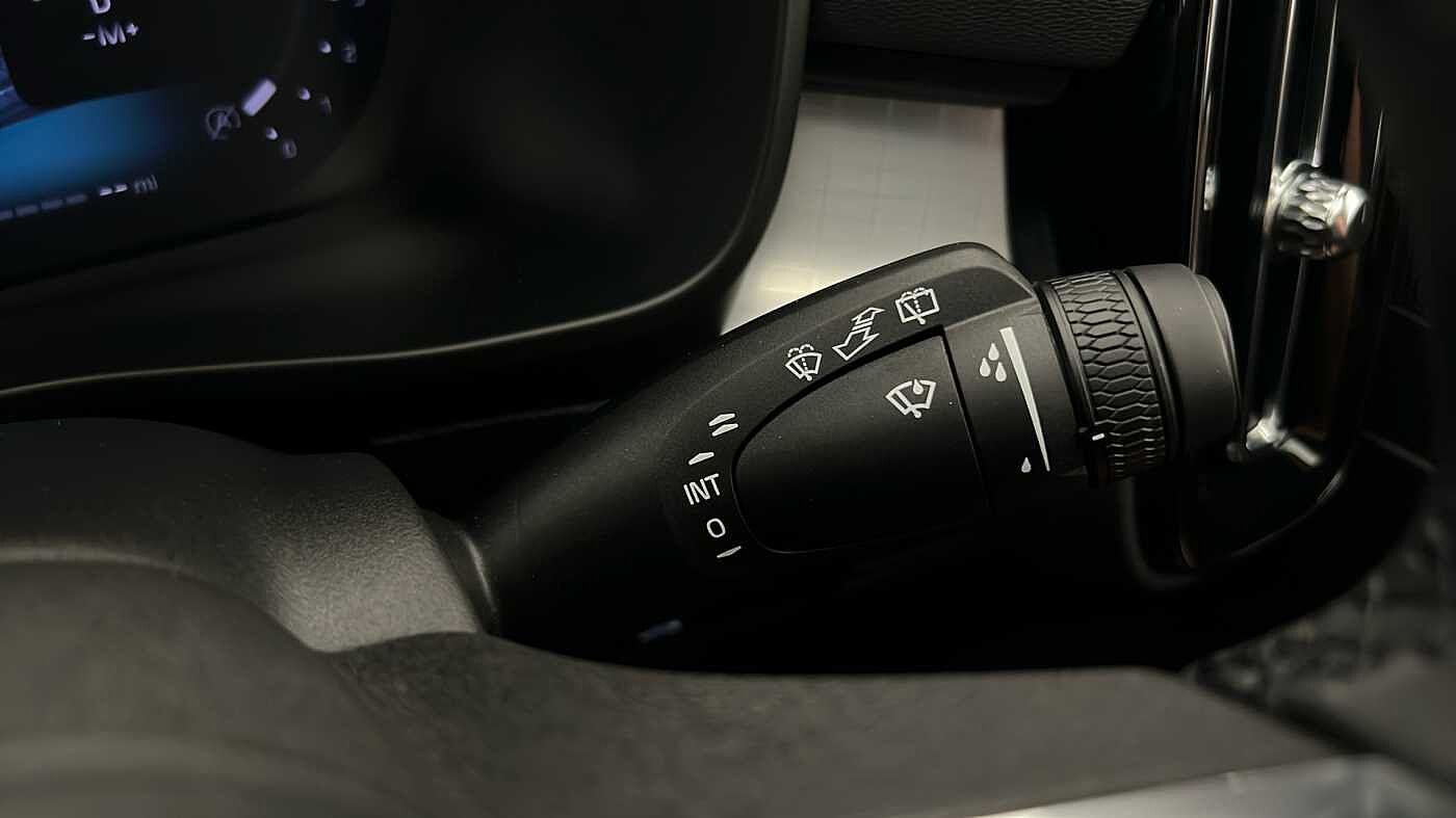 Used Volvo XC40 2025 for sale - 76780318: Photo 37