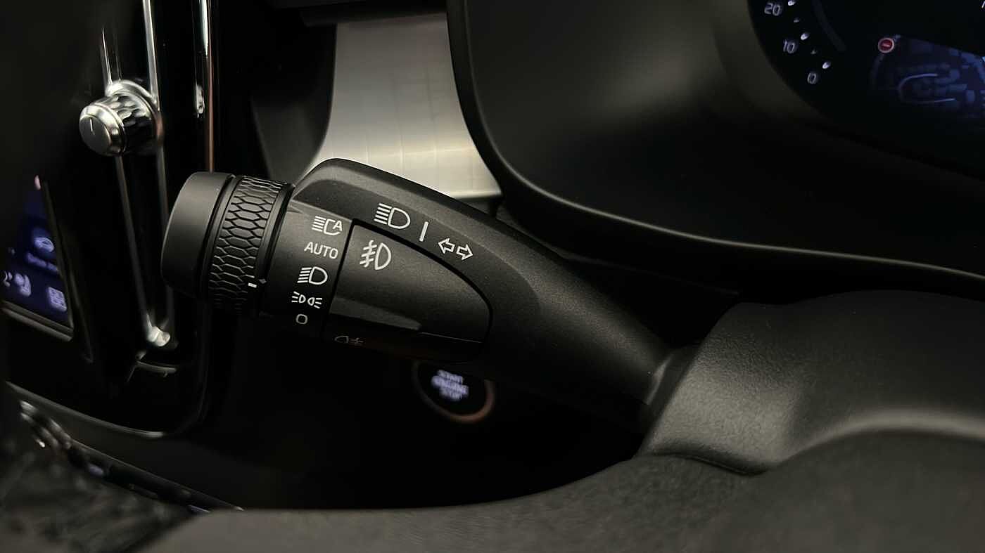 Used Volvo XC40 2025 for sale - 76780318: Photo 38