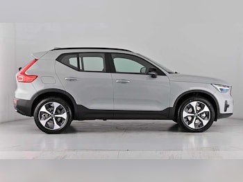 Used Volvo XC40 2026 for sale - 79446008: Photo