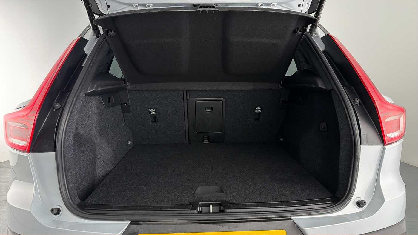 Used Volvo XC40 2021 for sale - 77745845: Photo 14