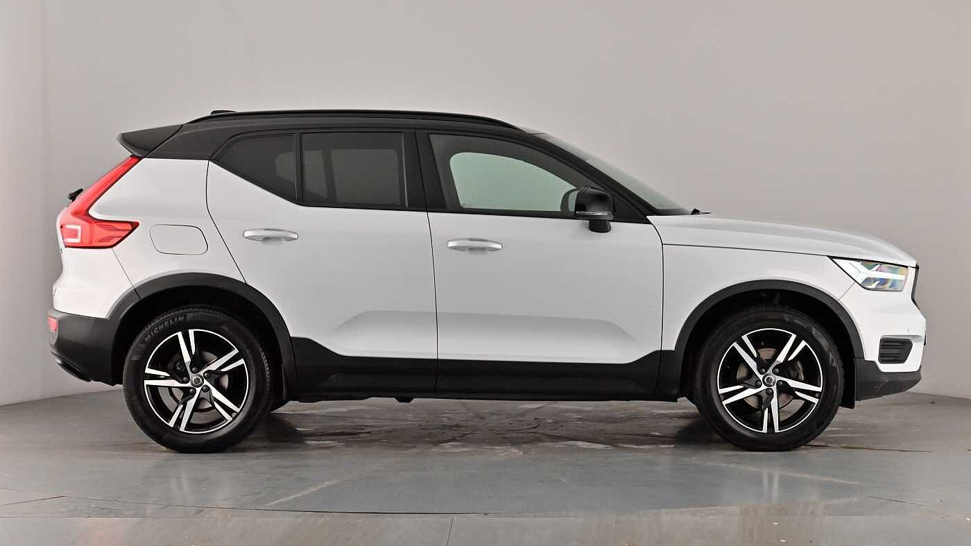 Used Volvo XC40 2021 for sale - 77745845: Photo 3