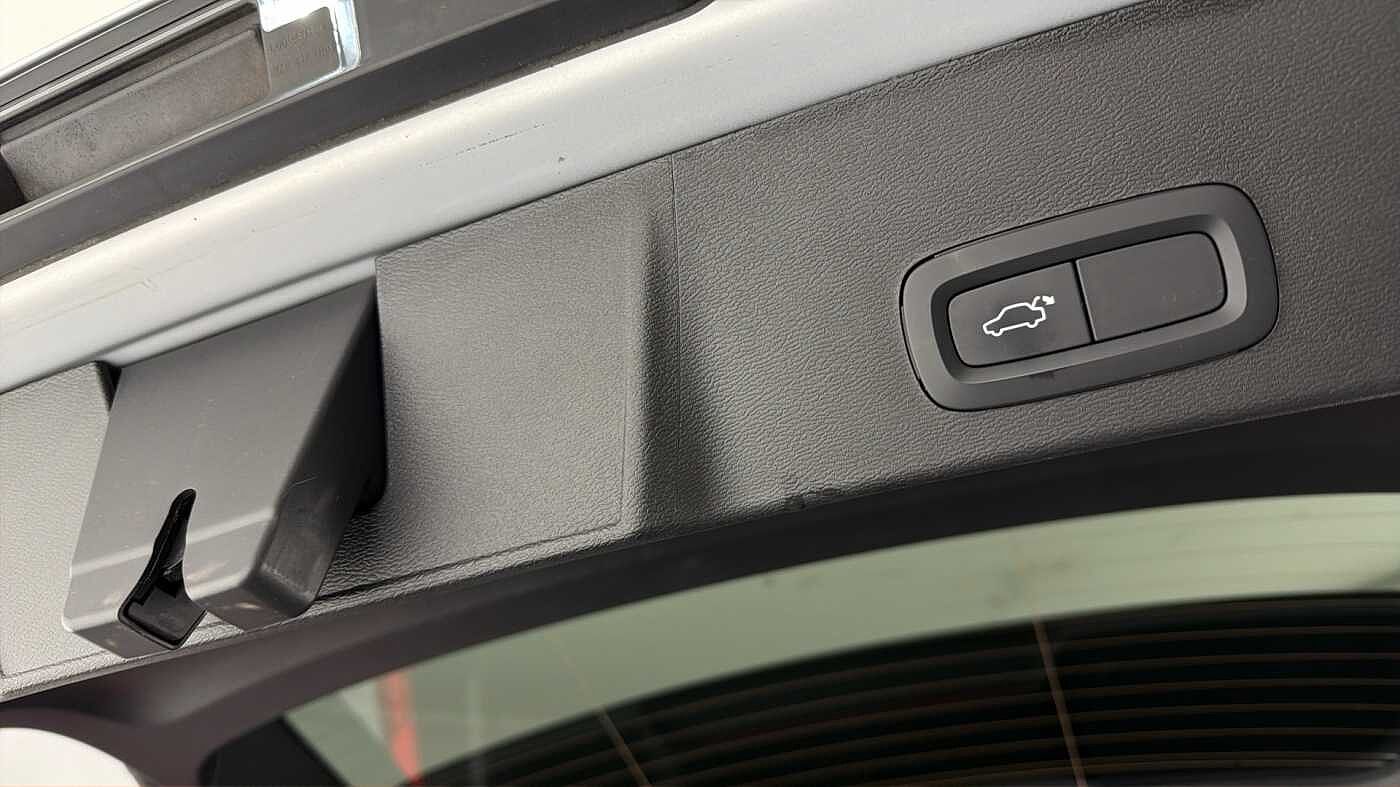 Used Volvo XC40 2021 for sale - 77745845: Photo 32