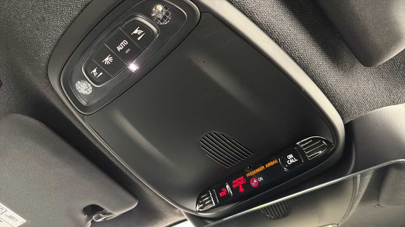 Used Volvo XC40 2021 for sale - 77745845: Photo 41