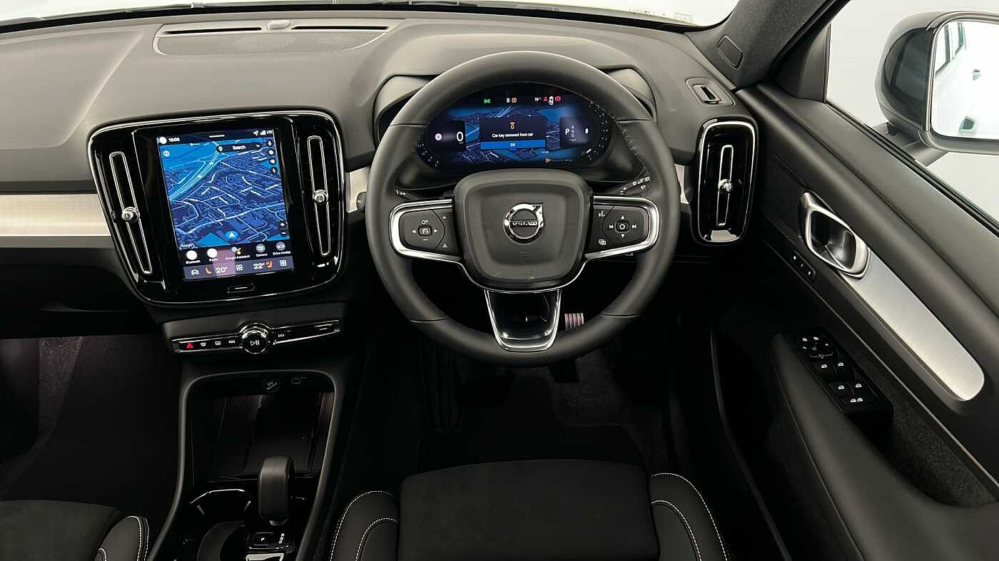 Used Volvo XC40 2025 for sale - 77210241: Photo 10