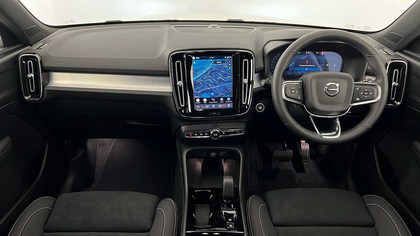 Used Volvo XC40 2025 for sale - 77210241: Photo 11