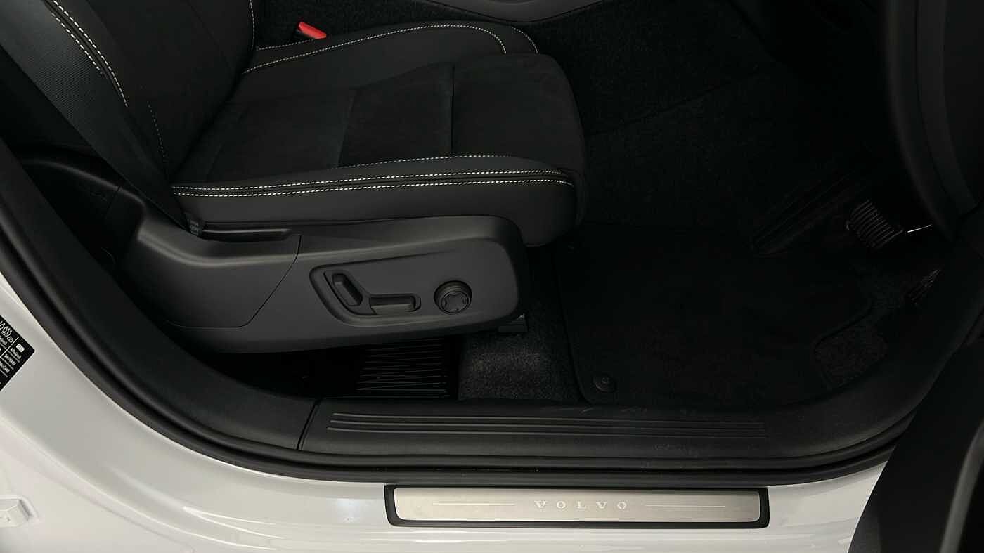 Used Volvo XC40 2025 for sale - 77210241: Photo 33