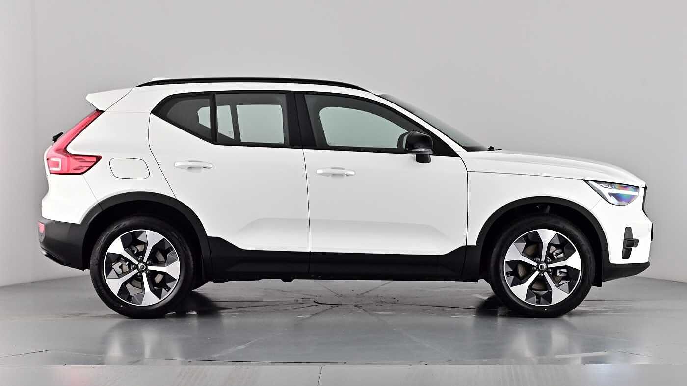 Used Volvo XC40 2025 for sale - 77210241: Photo 4