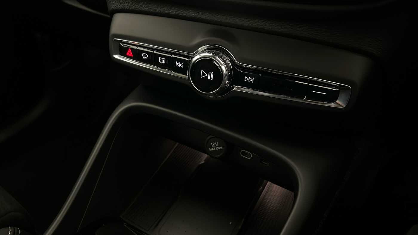 Used Volvo XC40 2025 for sale - 77210241: Photo 45