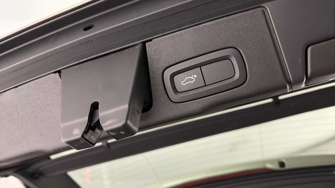 Used Volvo XC60 2022 for sale - 78133518: Photo 30