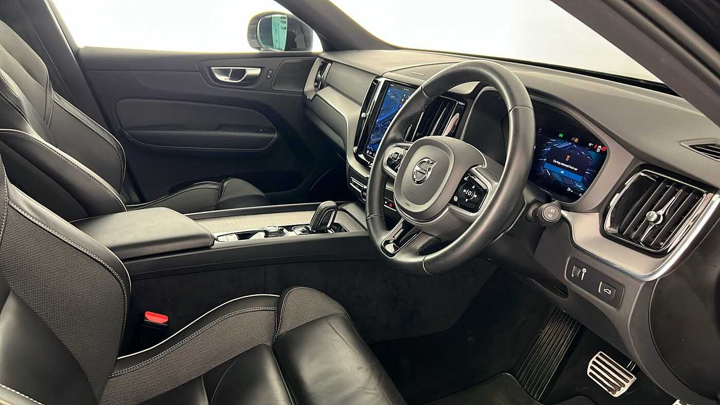 Used Volvo XC60 2021 for sale - 77137718: Photo 3