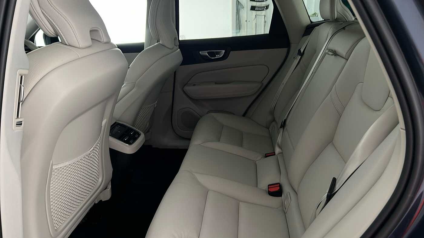 Used Volvo XC60 2023 for sale - 75946685: Photo 13