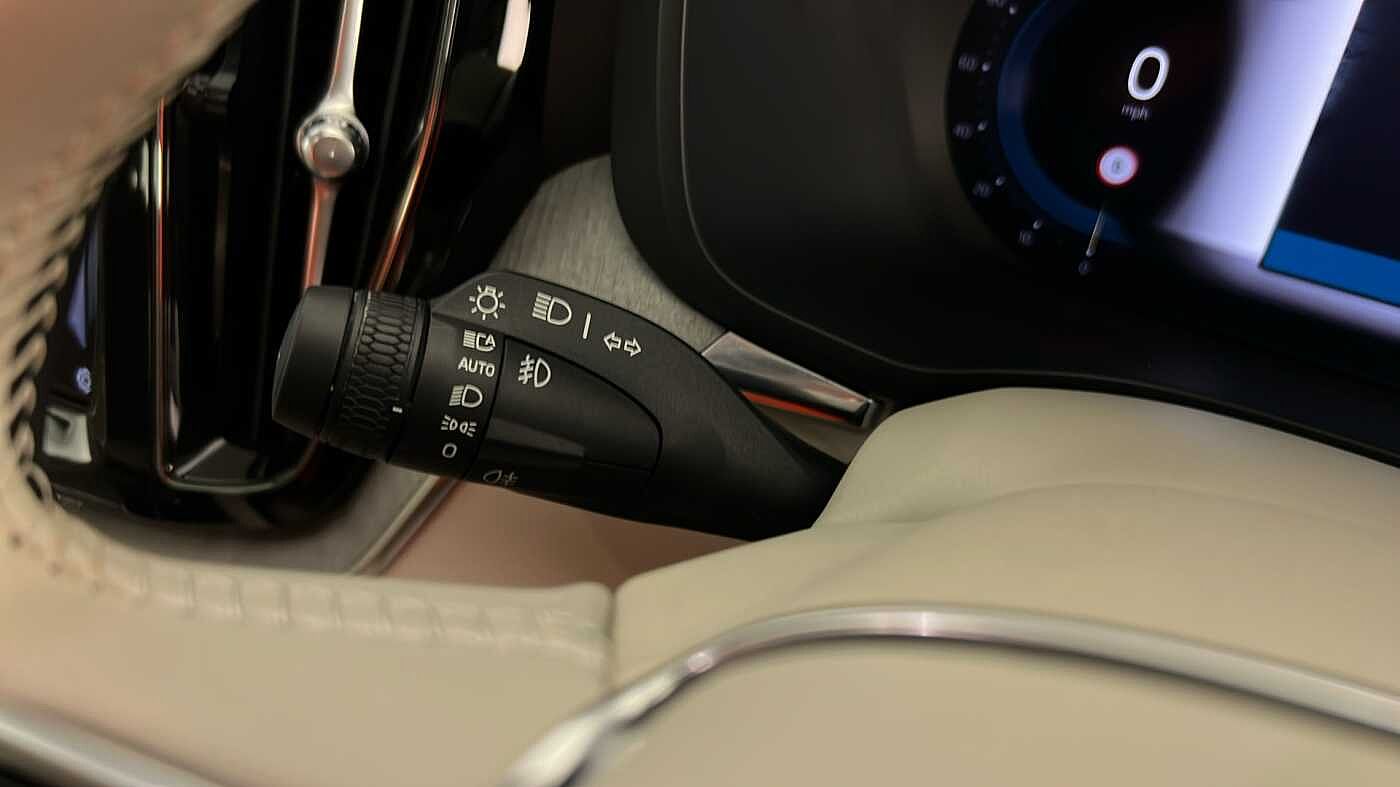 Used Volvo XC60 2023 for sale - 75946685: Photo 34