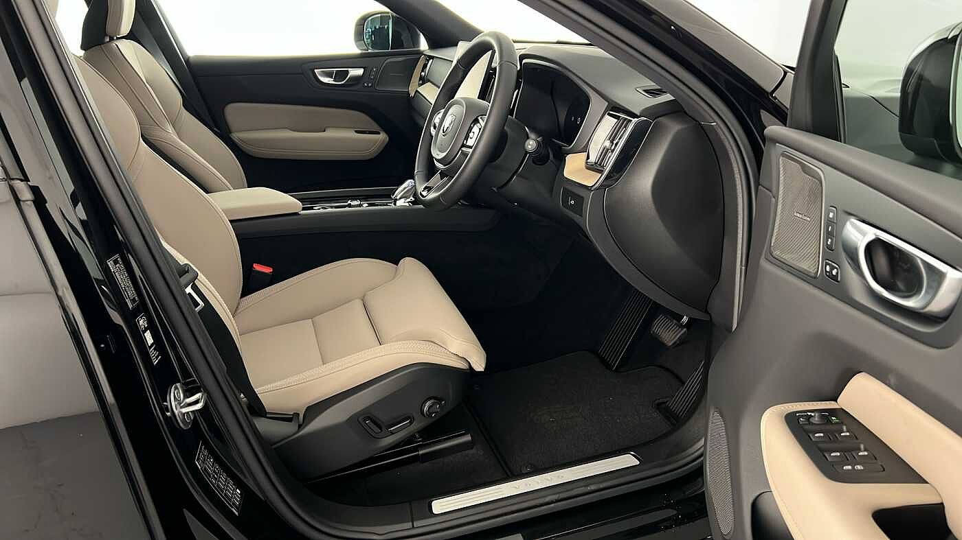 Used Volvo XC60 2025 for sale - 77235502: Photo 23