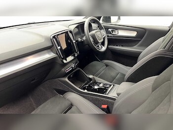 Used Volvo XC40 2025 for sale - 78467840: Photo