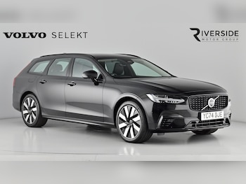 2024 - Plus, T6 AWD Plug-in hybrid, Electric/Petrol, Dark 5-Door