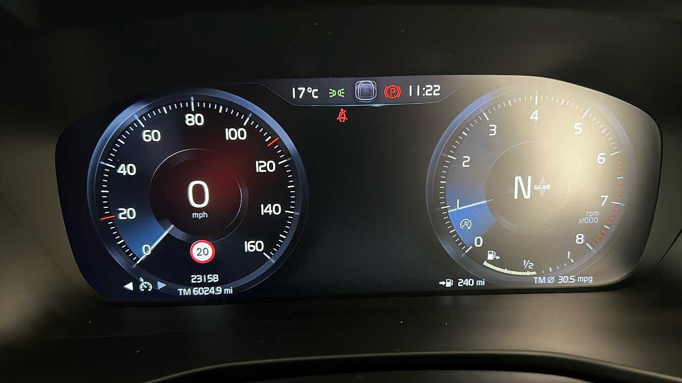 Used Volvo XC40 2021 for sale - 76023201: Photo 18