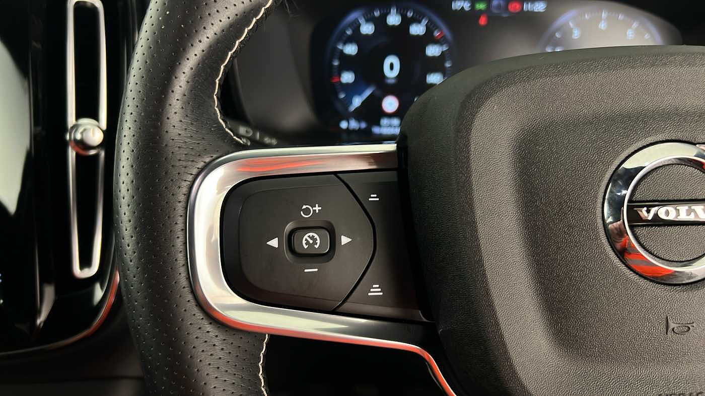 Used Volvo XC40 2021 for sale - 76023201: Photo 19