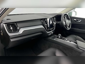 Used Volvo XC60 2021 for sale - 76344038: Photo 3
