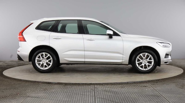 Used Volvo XC60 2021 for sale - 76344038: Photo 4