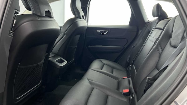 Used Volvo XC60 2021 for sale - 76344038: Photo 7