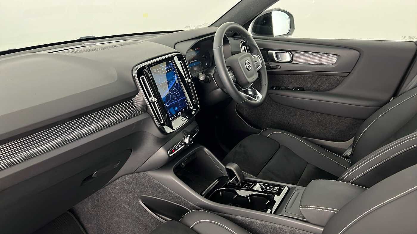 Used Volvo XC40 2024 for sale - 76172305: Photo 10