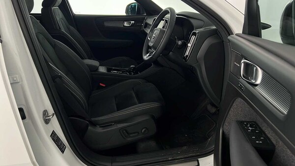 Used Volvo XC40 2024 for sale - 76172305: Photo 17