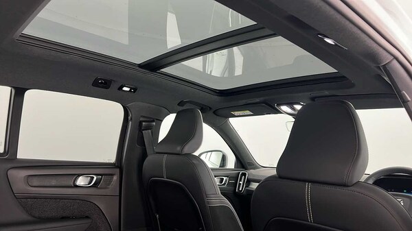 Used Volvo XC40 2024 for sale - 76172305: Photo 32