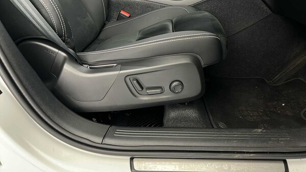 Used Volvo XC40 2024 for sale - 76172305: Photo 34