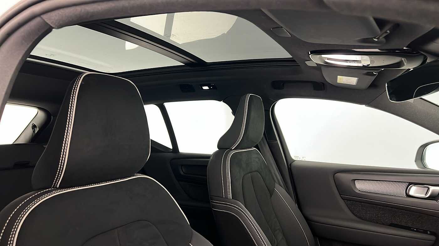 Used Volvo XC40 2024 for sale - 76172305: Photo 35