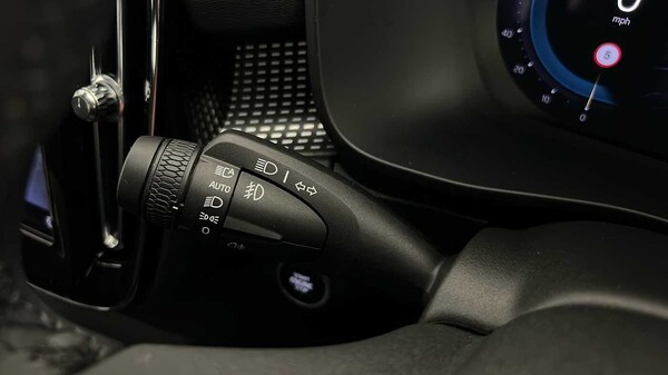 Used Volvo XC40 2024 for sale - 76172305: Photo 40