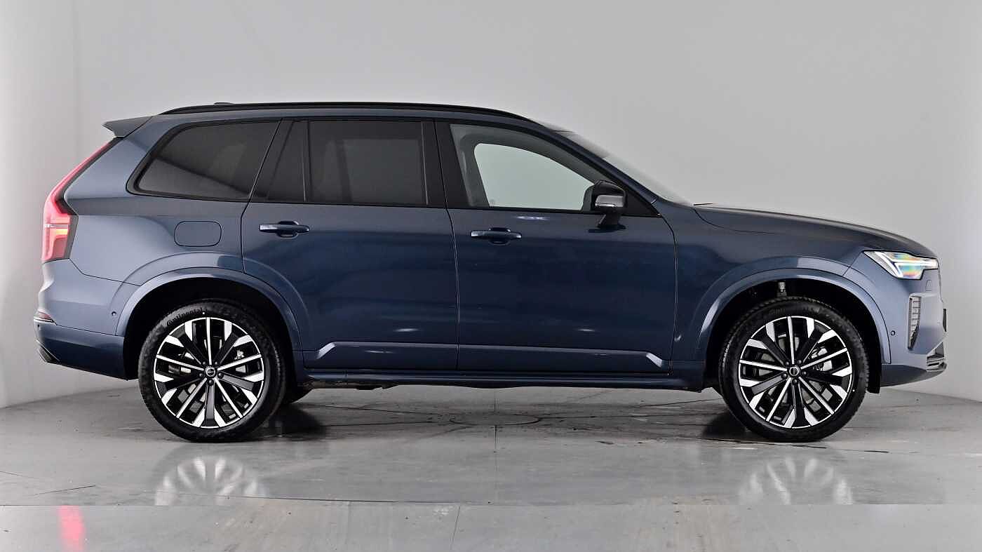 Used Volvo XC90 2025 for sale - 76384393: Photo 4