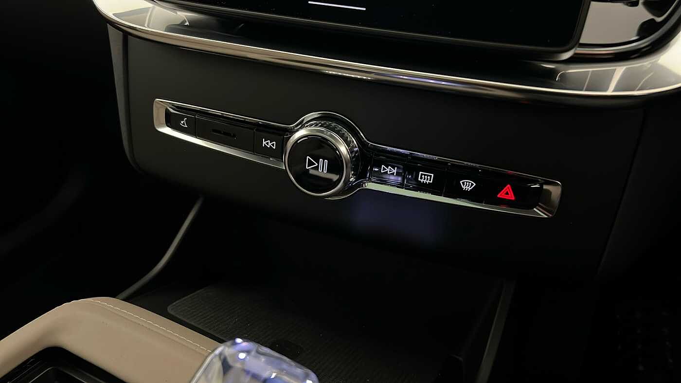 Used Volvo XC90 2025 for sale - 76384393: Photo 45