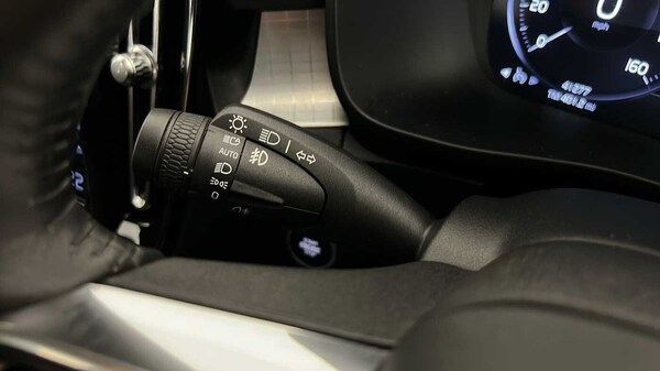 Used Volvo XC40 2021 for sale - 76172464: Photo 39