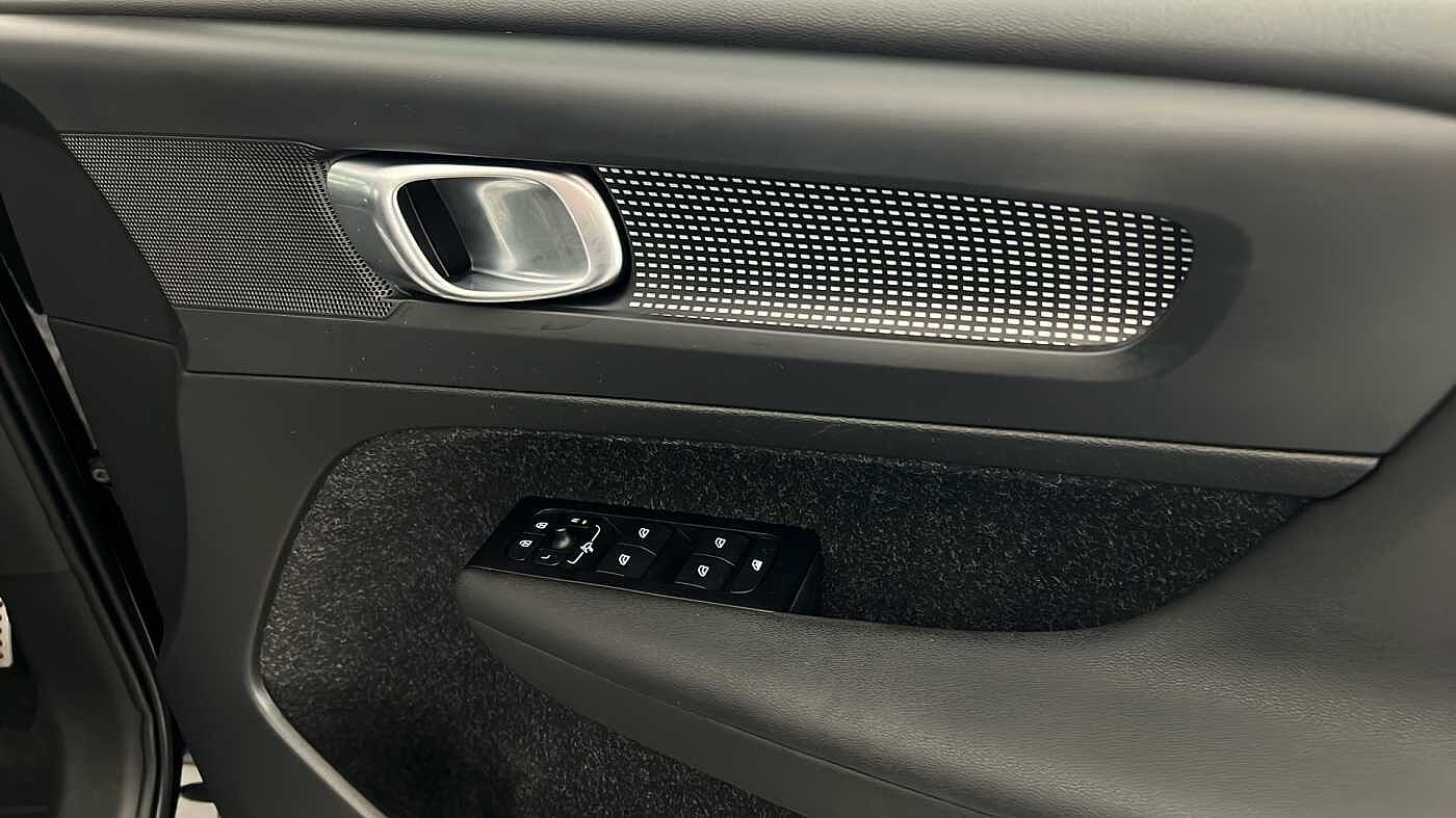 Used Volvo XC40 2021 for sale - 76404689: Photo 33