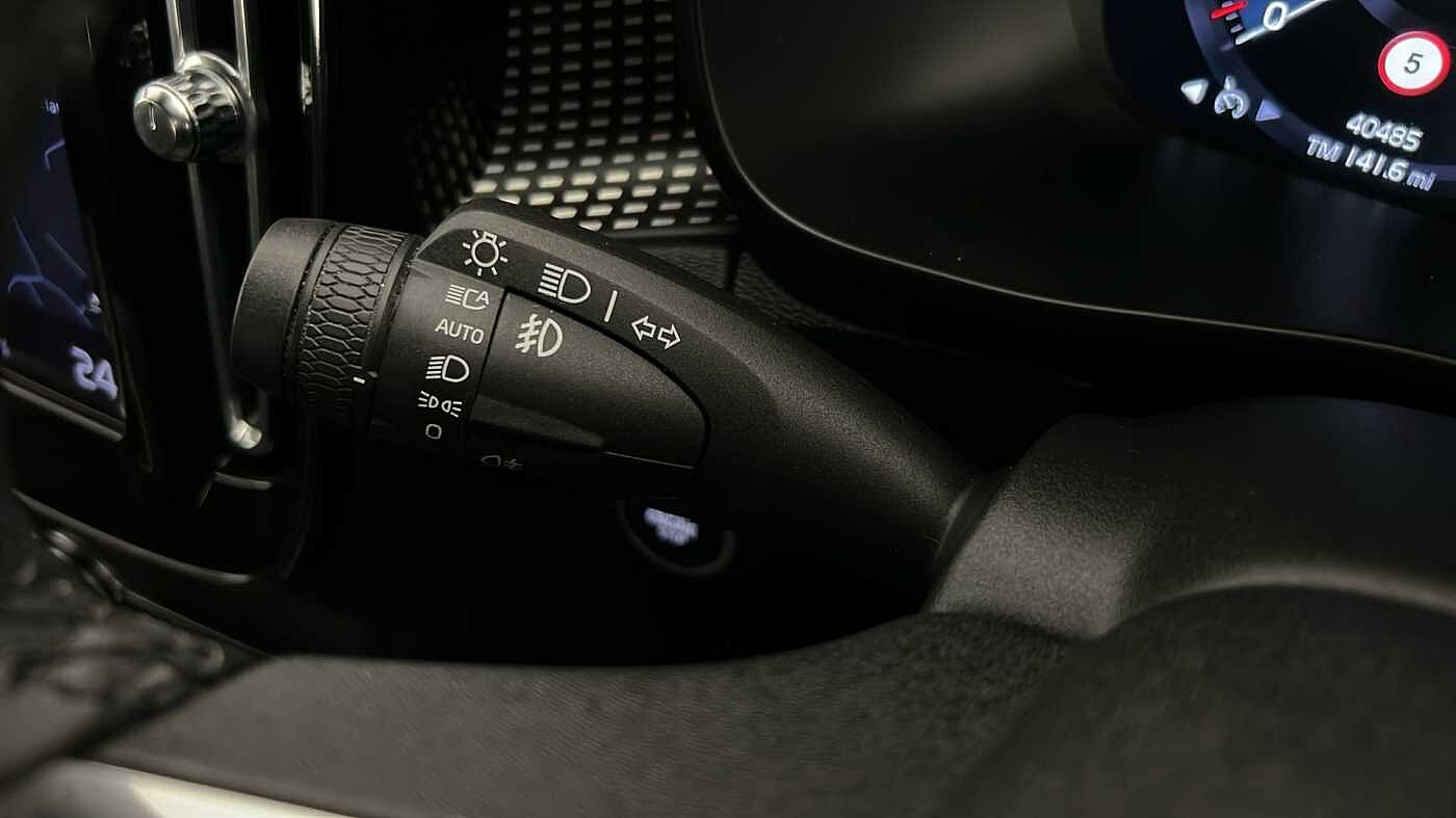 Used Volvo XC40 2021 for sale - 76404689: Photo 39