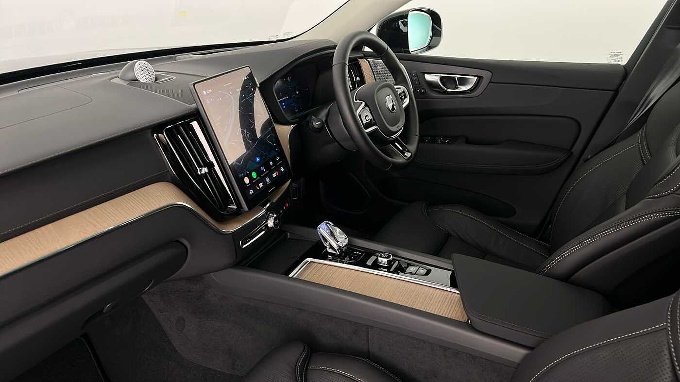 Used Volvo XC60 2025 for sale - 78123080: Photo 10