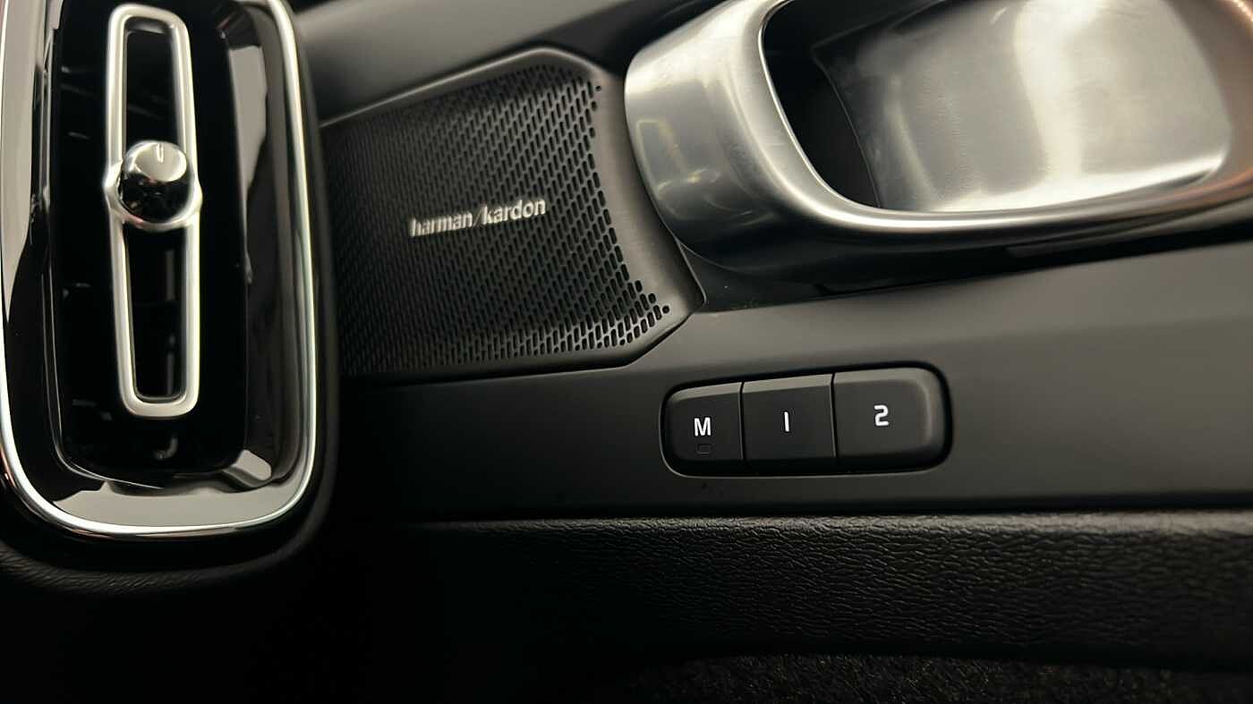 Used Volvo XC40 2025 for sale - 77035873: Photo 28