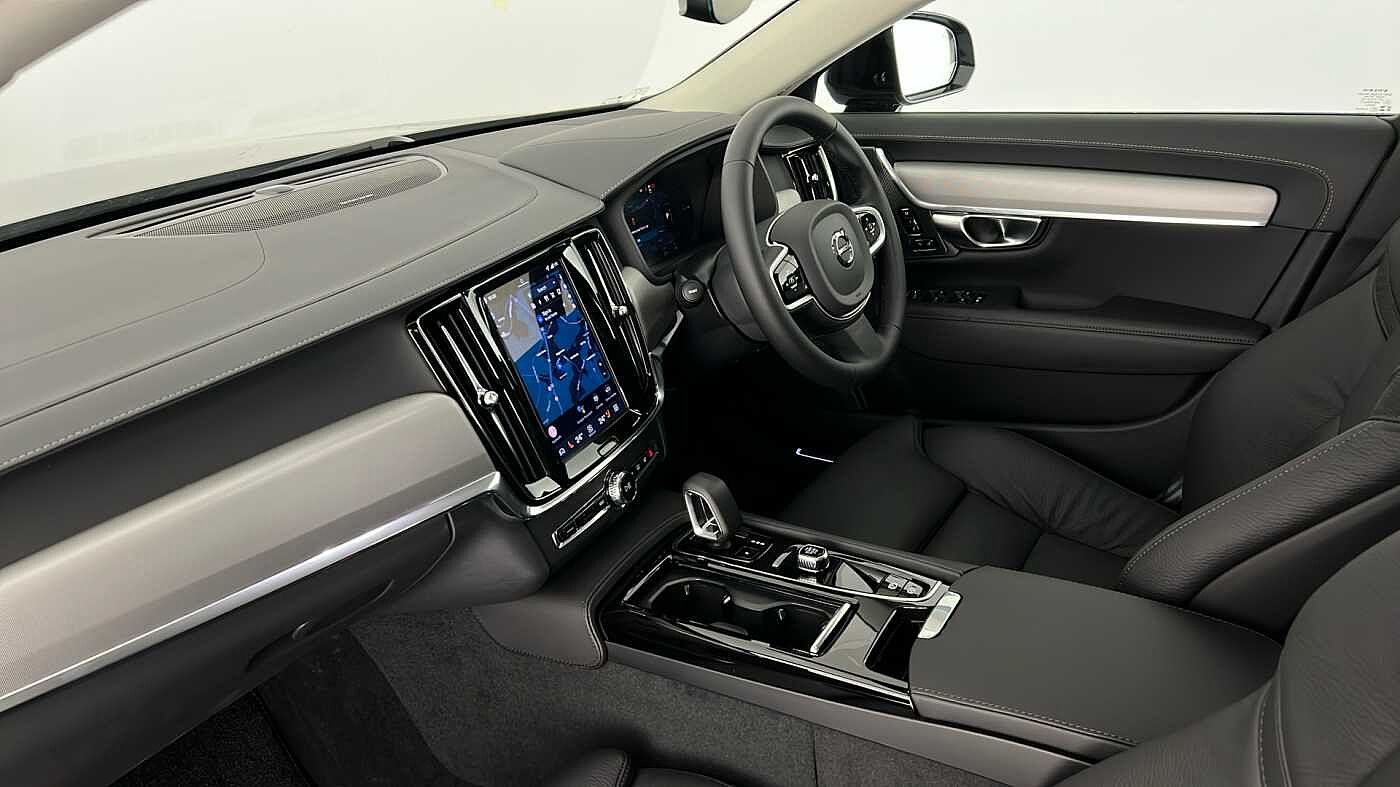 Used Volvo V90 2025 for sale - 76519415: Photo 3