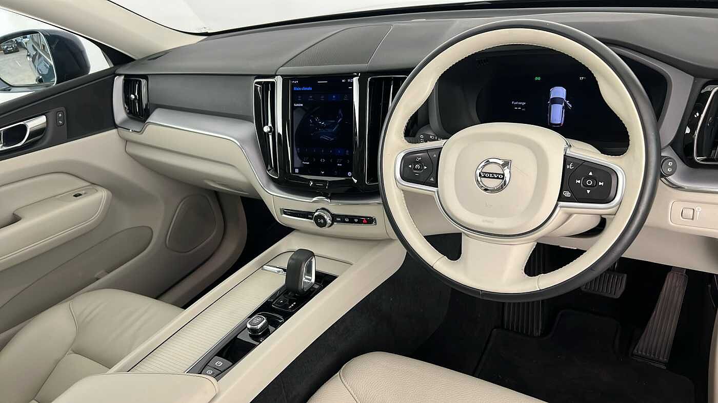 Used Volvo XC60 2021 for sale - 77005245: Photo 16