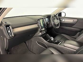 Used Volvo XC40 2019 for sale - 79747452: Photo