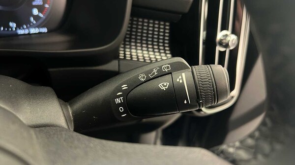 Used Volvo XC40 2022 for sale - 75775951: Photo 33
