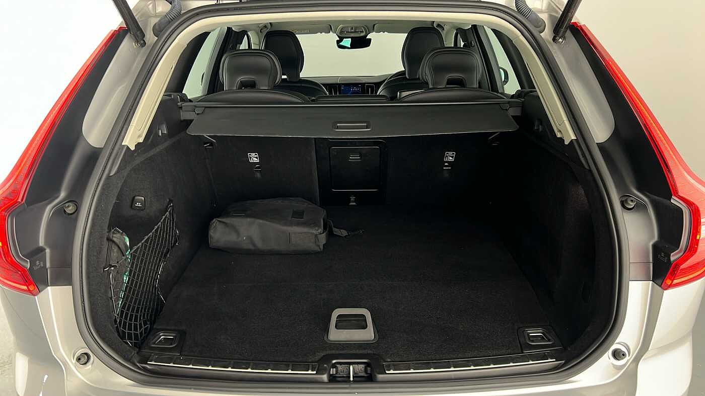 Used Volvo XC60 2023 for sale - 77235500: Photo 19