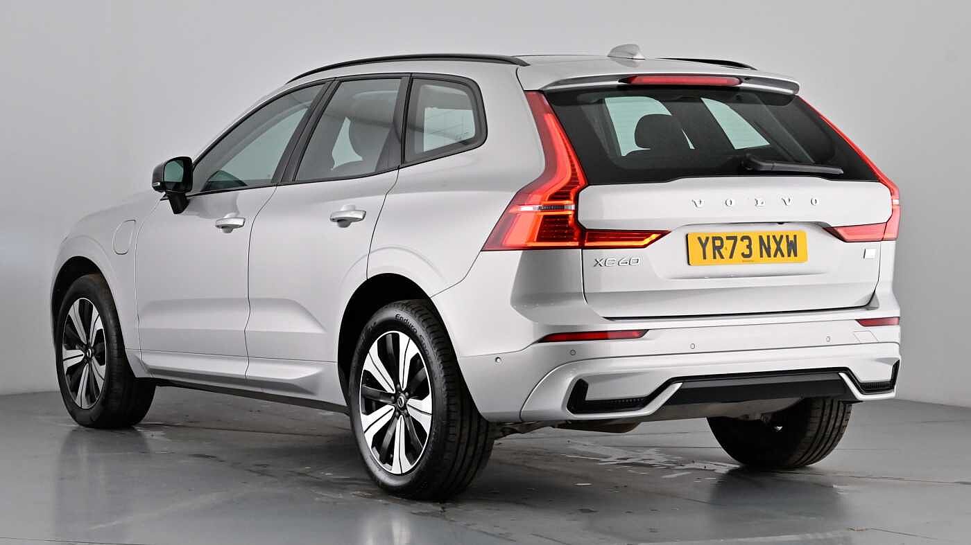 Used Volvo XC60 2023 for sale - 77235500: Photo 2