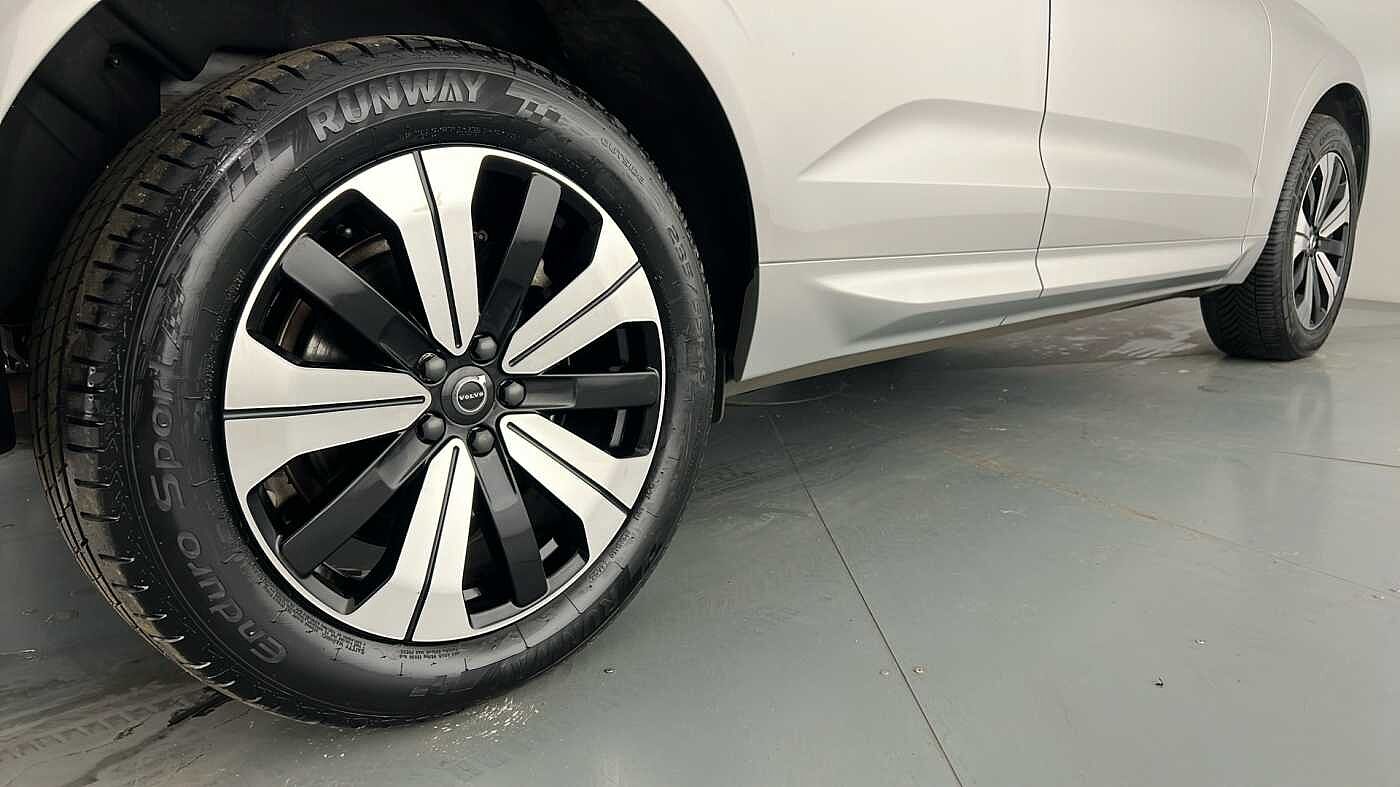 Used Volvo XC60 2023 for sale - 77235500: Photo 32