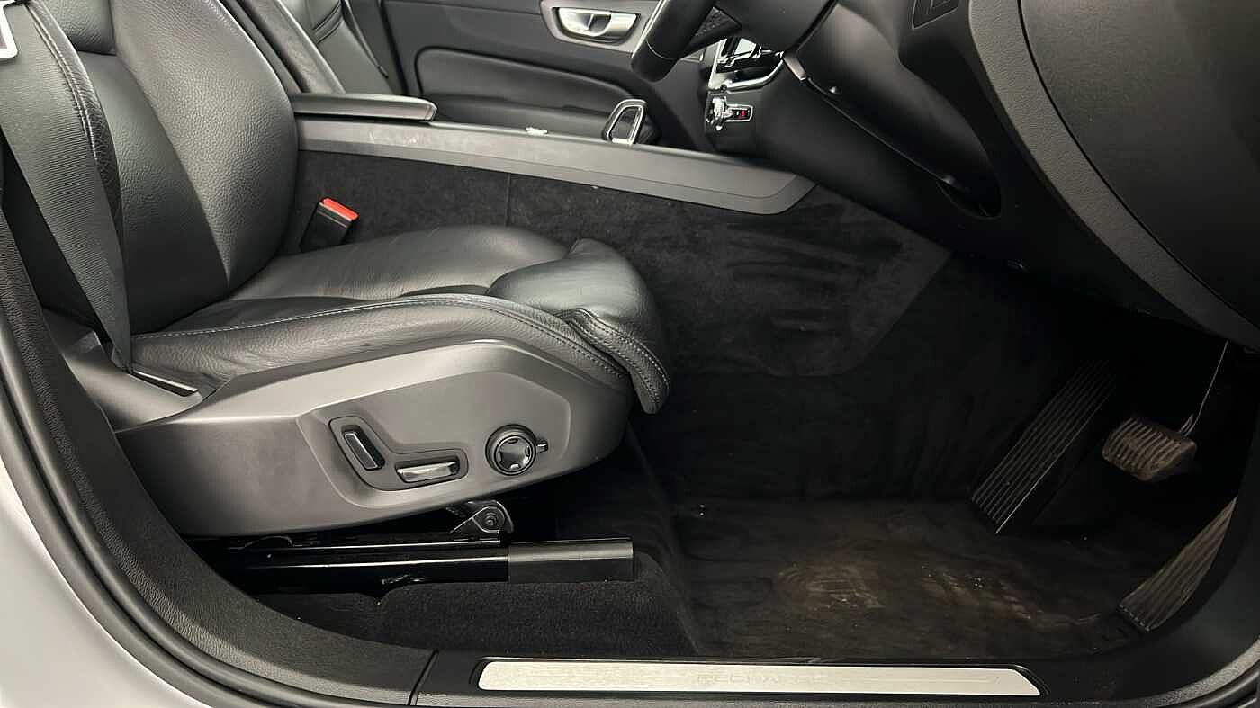 Used Volvo XC60 2023 for sale - 77235500: Photo 35