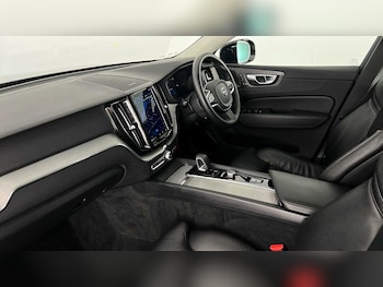 Used Volvo XC60 2023 for sale - 77235500: Photo