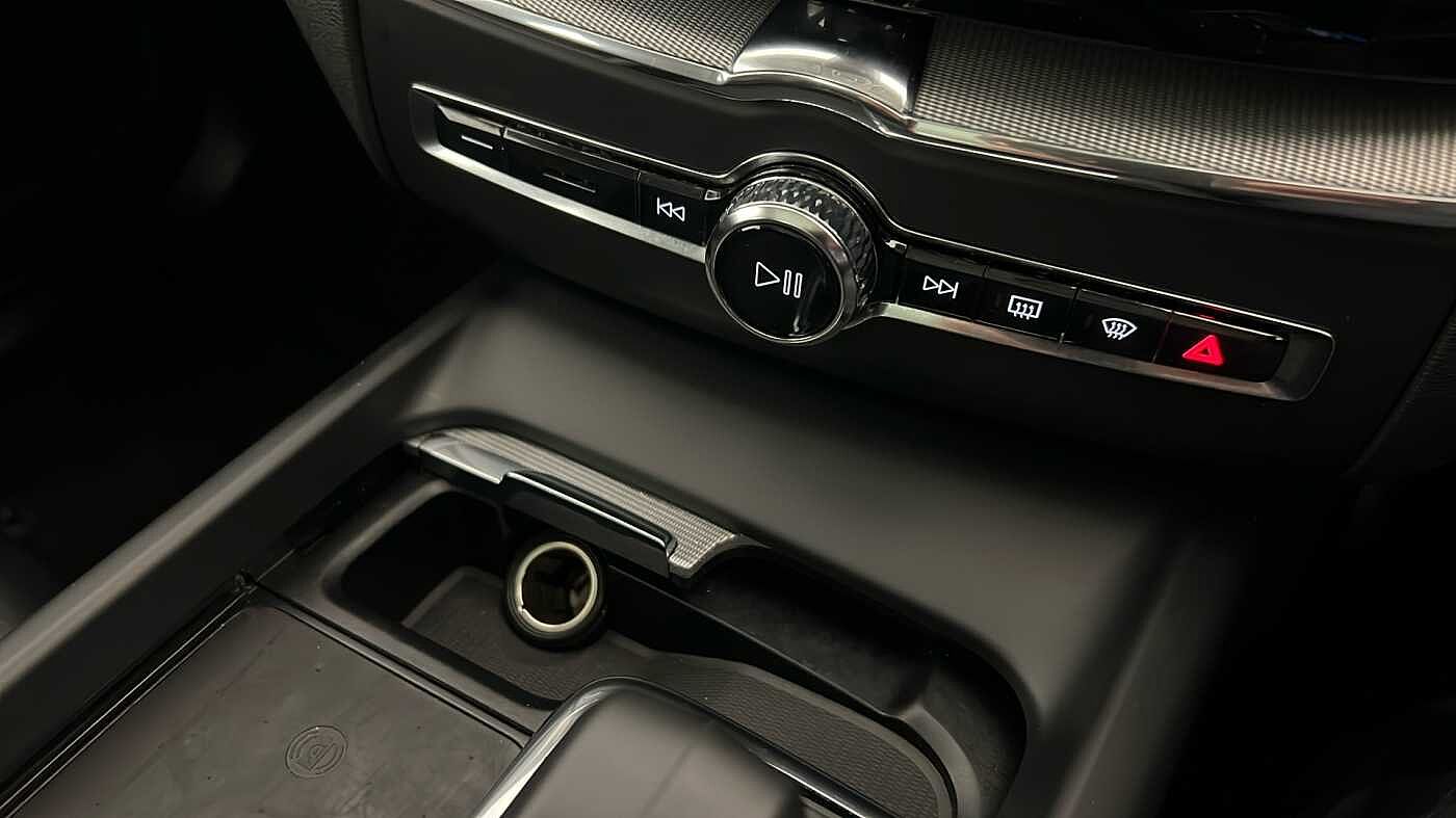 Used Volvo XC60 2023 for sale - 77235500: Photo 46