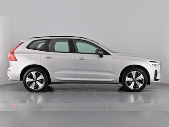 Used Volvo XC60 2023 for sale - 77235500: Photo